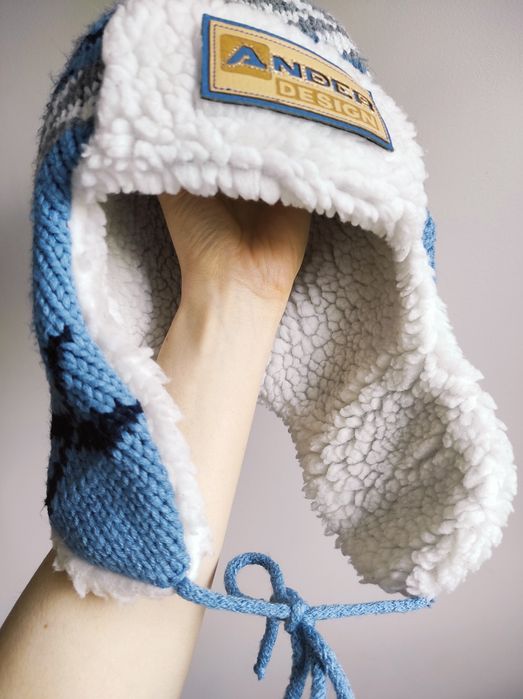 Bardzo ciepła czapka zimowa z misiem / uszatka / pilotka góralska