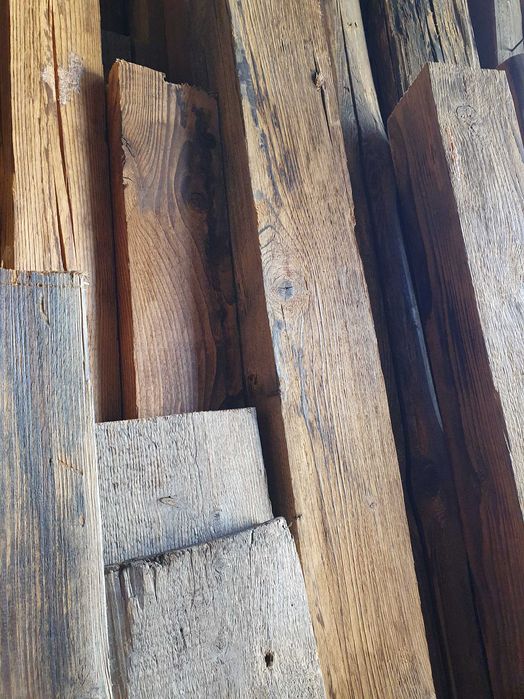 Belki , krokwie , kantówki,deski boazeryjne,deski ozdobne-stare drzewo