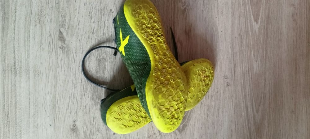 Halówki adidas rozmiar 40,2/3