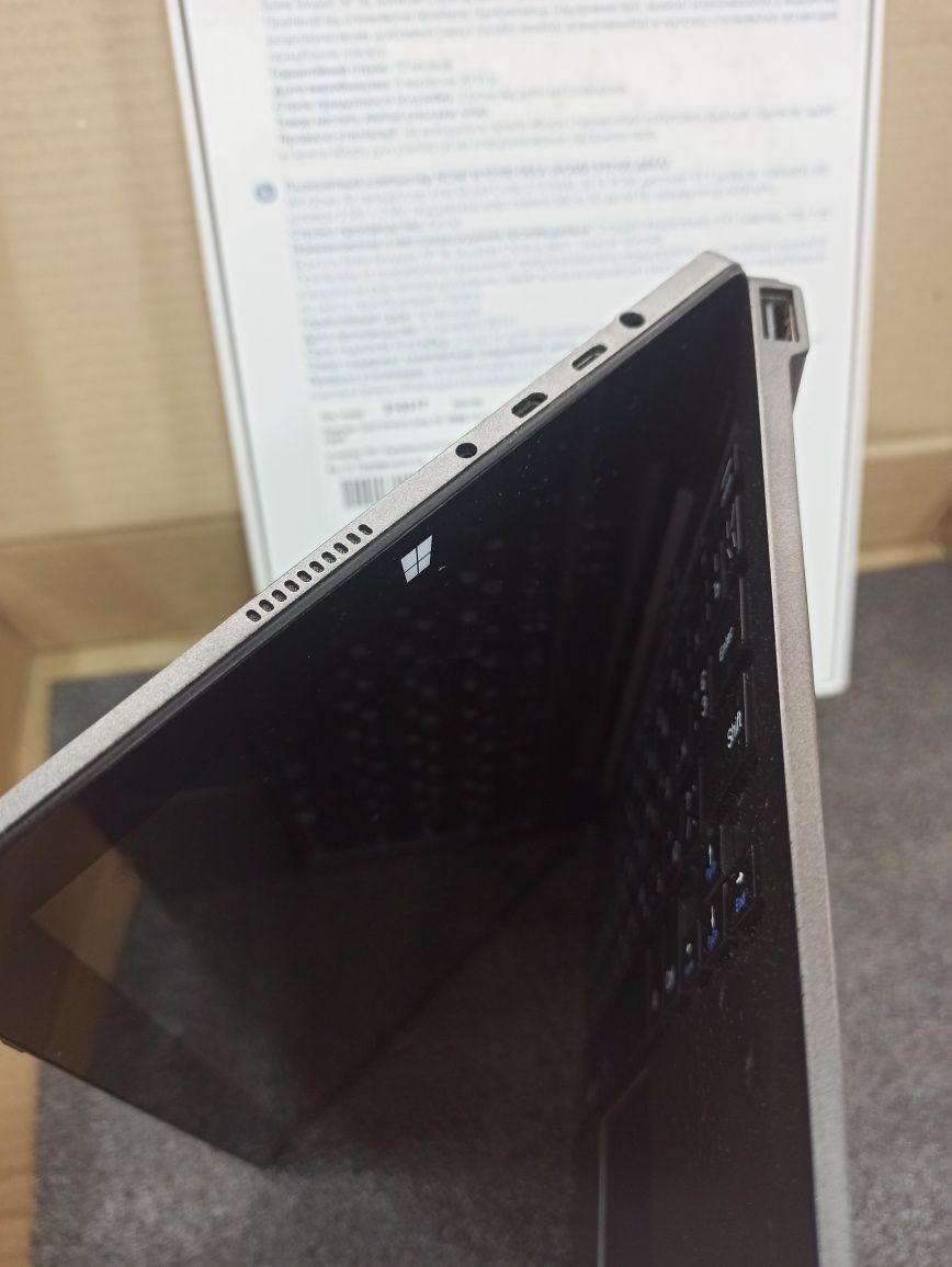 Планшет Homi W10100 Deka "Windows 10" (2/32Gb)