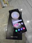 Galaxy Z Flip 5   8/256 CREAM Idealny  komplet gwarancja