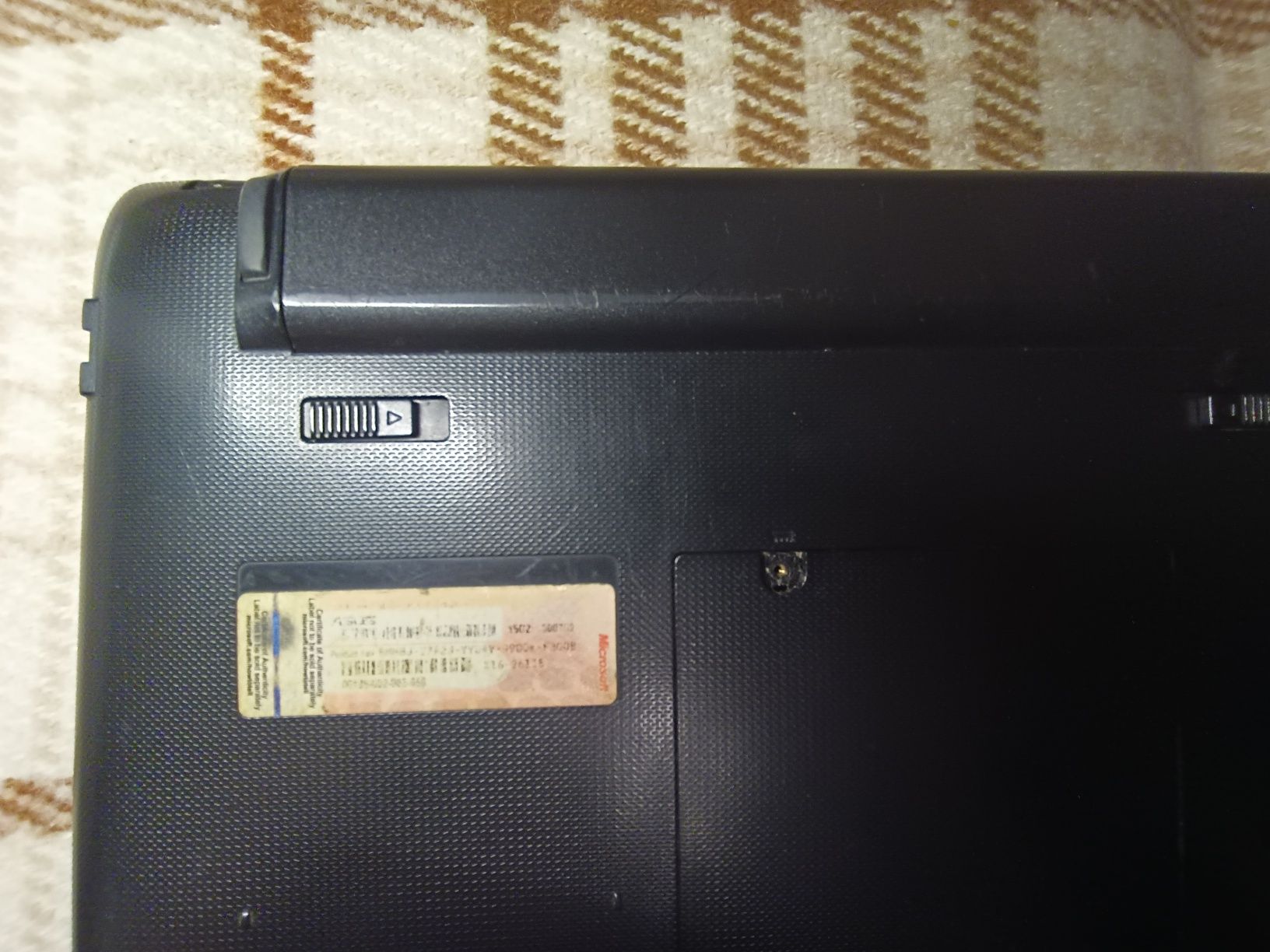 Нетбук Asus 12 дюймів