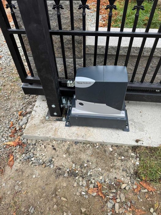 Montaż NICE ROBUS 600 ( sprzęt + montaż ) Domofony Monitoring