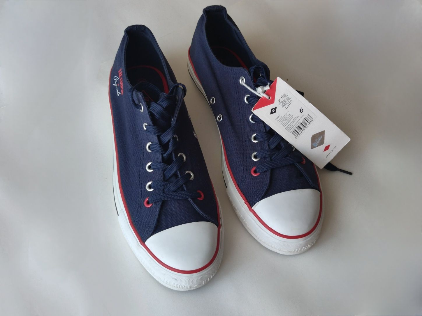 Оригінальні кеди Lee Cooper