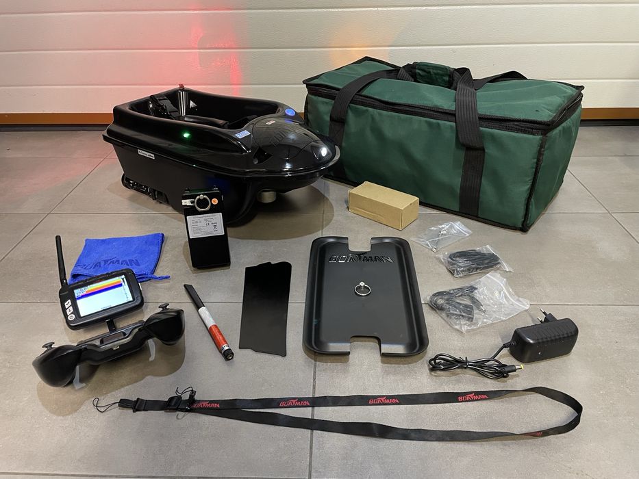 Boatman Actor Plus PRO Łódka Zanętowa 2 Baterie Pokrowiec Ładowarka