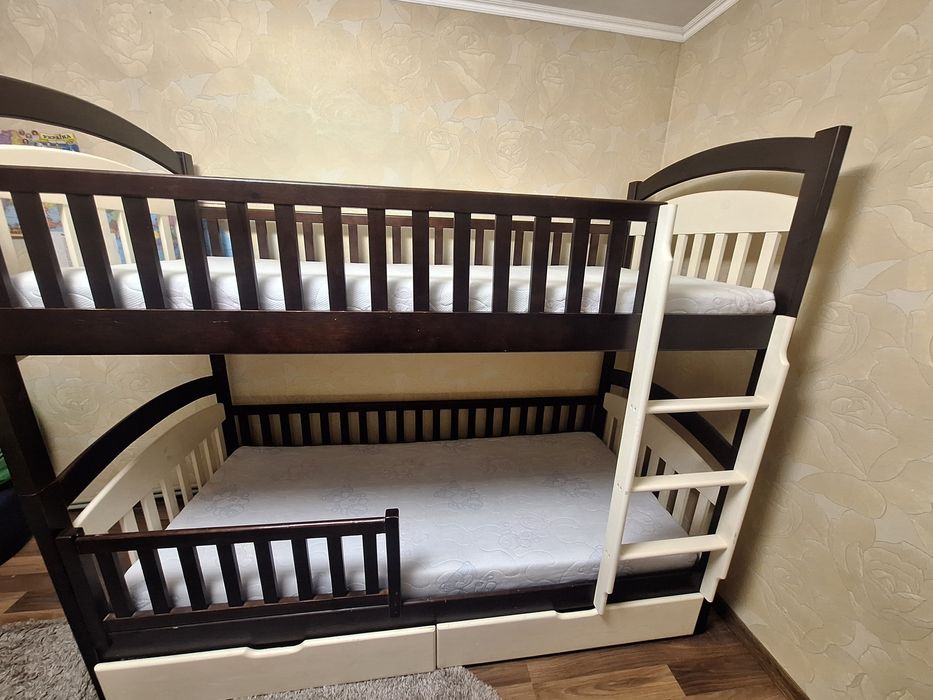 Двоярусне ліжко б/у, тільки Шостка ( район)