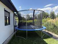 Trampolina - prawie 4m, zadbana, sprawny zamek