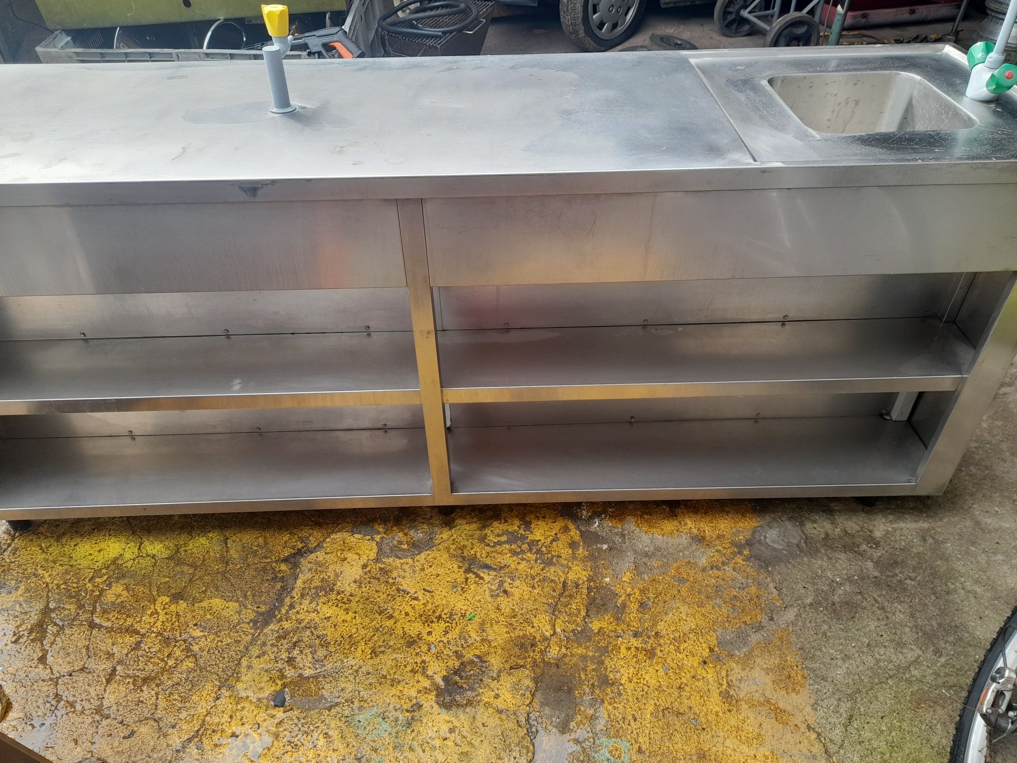 Bancada em inox com pio robusta