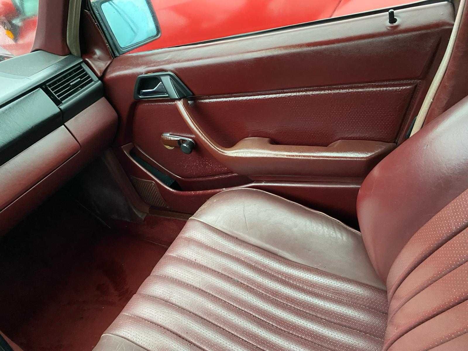 Mercedes 250D w124