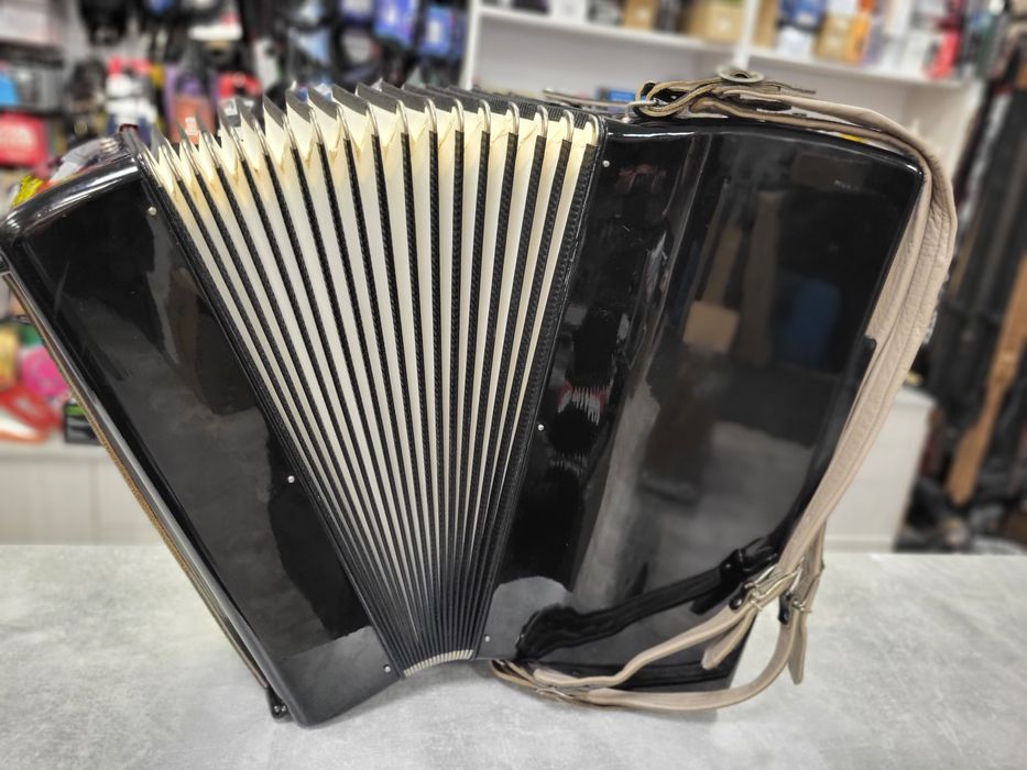 Akordeon Hohner Verdi V N Musette 120 basowy