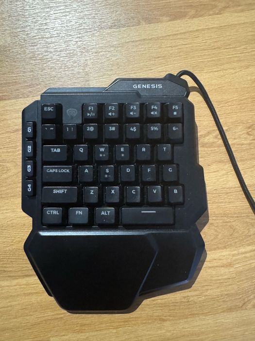 Laptop msi thin gf63 rtx 4050 i5/124500h. 144hz