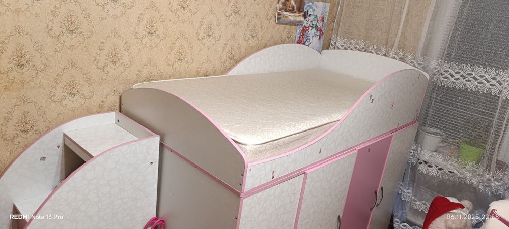 Кровать чердак+матрас указана цена в описание