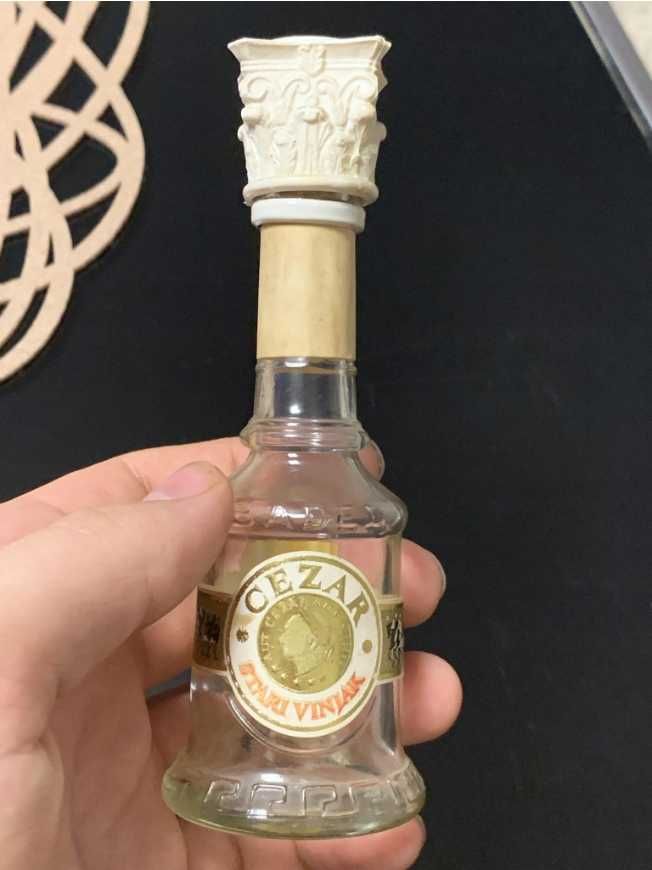 Butelka ozdobna 1971 stari vinjak cezar brandy