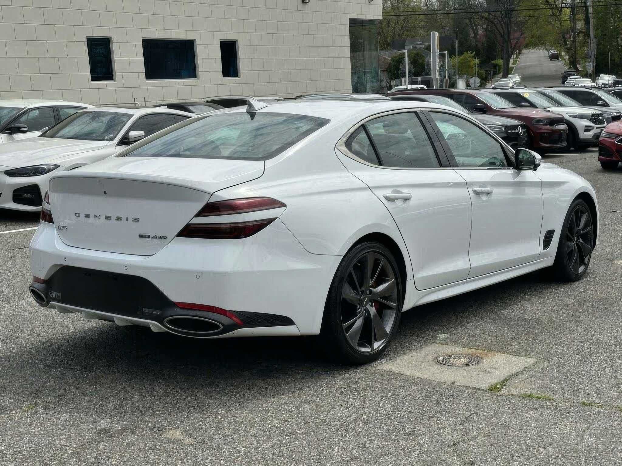 2022 Genesis G70 3.3T RWD