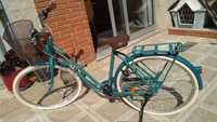 Bicicleta de cidade “ELOPS” 520 quadro baixo de cor verde