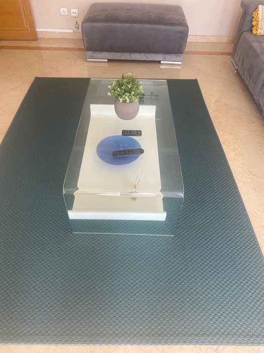 Mesa de centro em vidro