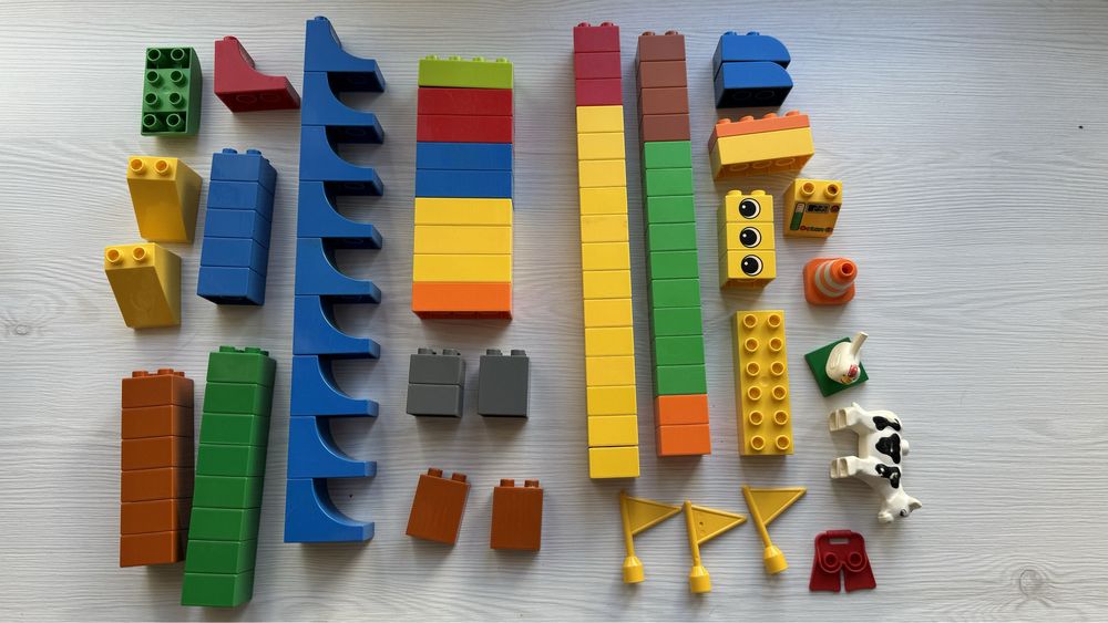 Lego Duplo Дитячий майданчик, фігури, деталі, тварини