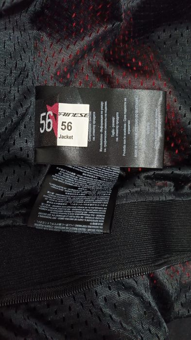 Casaca Dainese tamanho 56