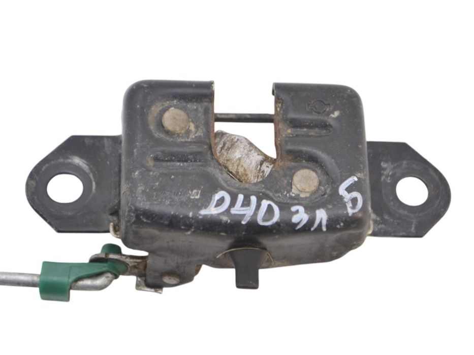 Замок кришки багажника лівий NISSAN NAVARA D40 2010-2014 (борта) 90503