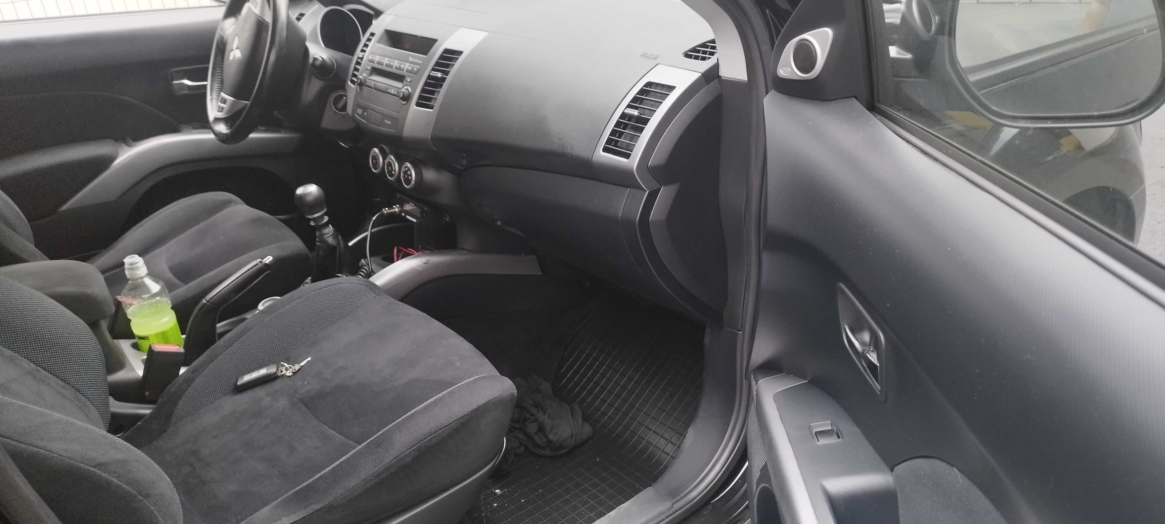 Mitsubishi Outlander 2,0DID 4X4