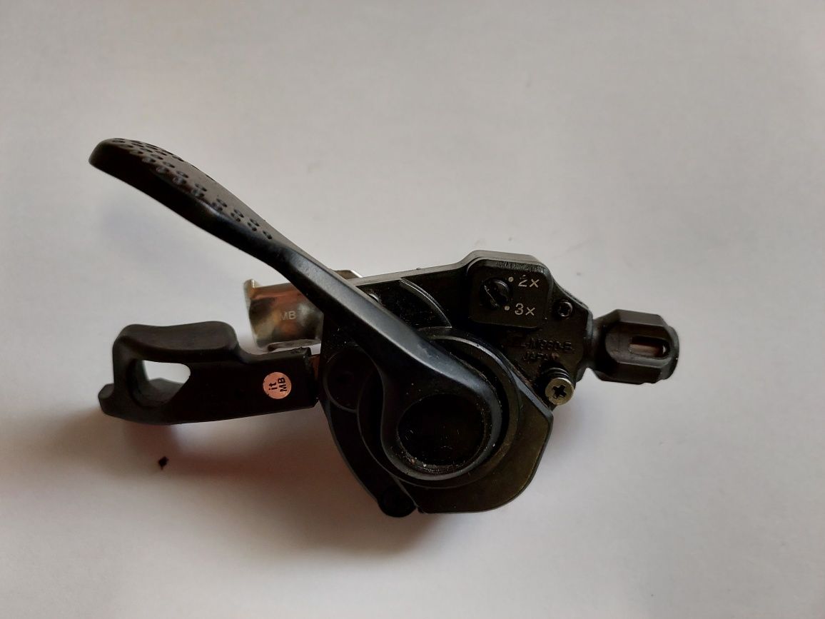 Manetka lewa shimano deore xtr sl-m980-b 2/3s