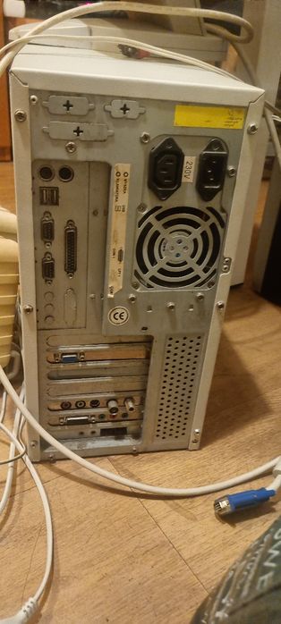 Sprzedam komputer retro PC do gier