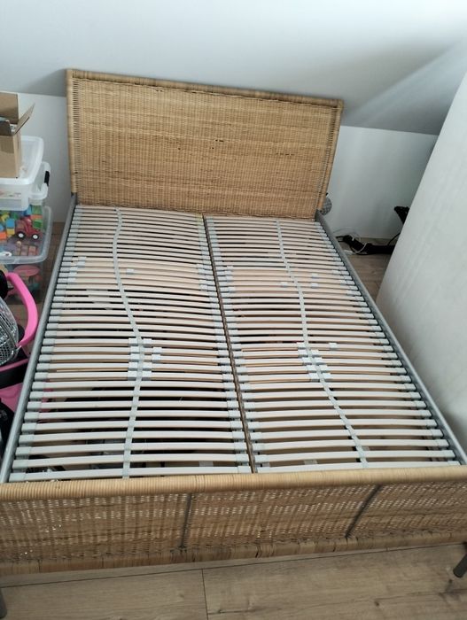 Łóżko ratanowe z materacem 140x200
