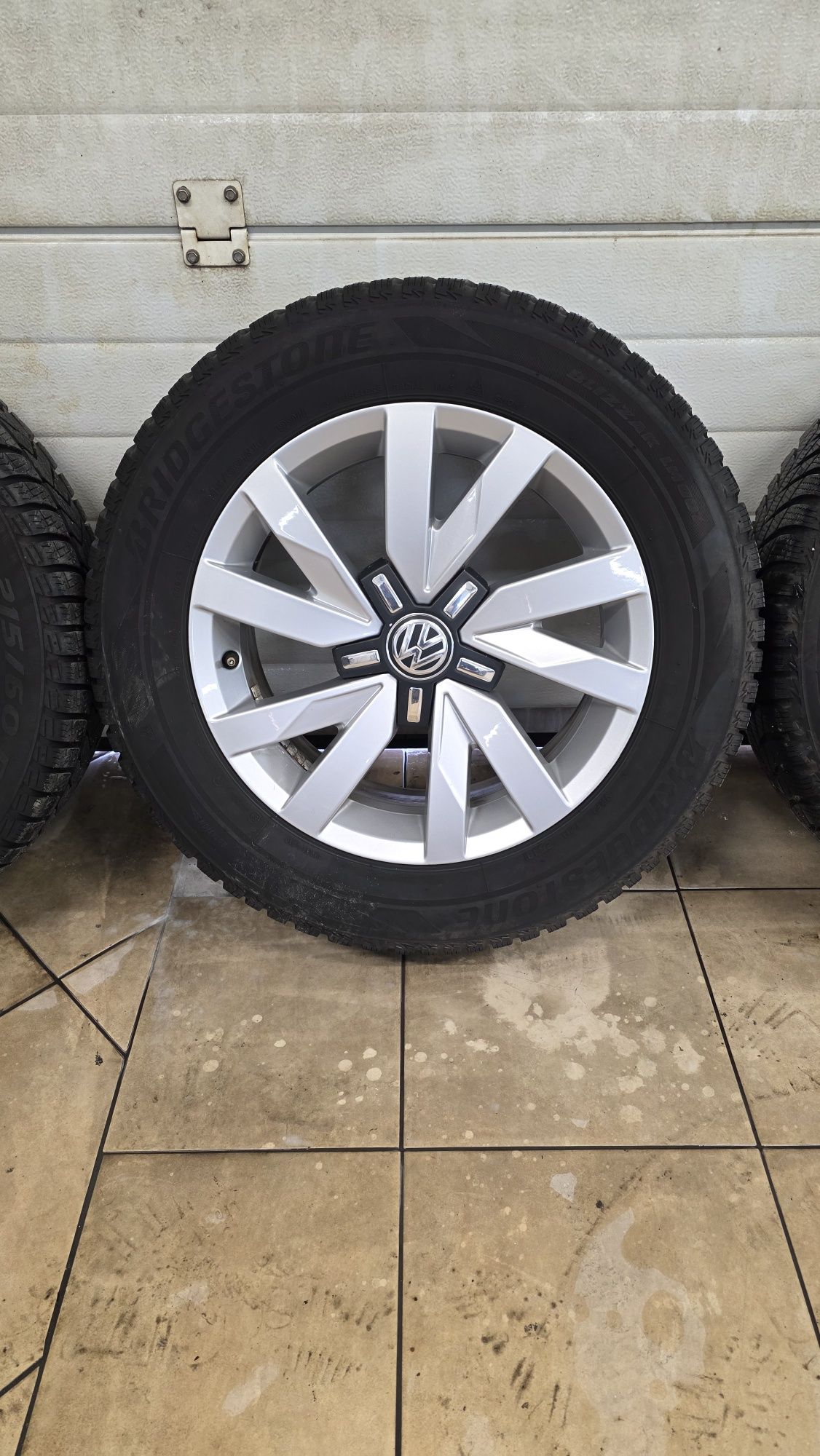 Felgi 5 x 112 16 vw opony ładne