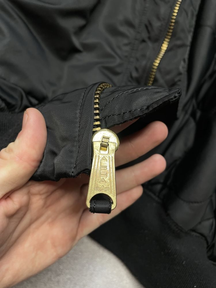 Бомбер Alpha industries