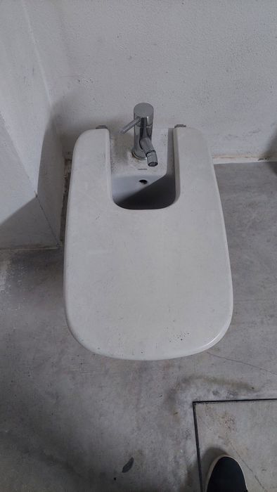 Bidé de porcelana