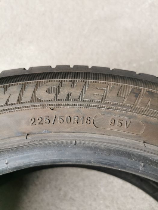 Para opon 225/50R18 95V Michelin Primacy 3 #