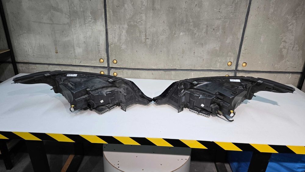 Range Rover Sport L494 фари Full LED оригінал Європа