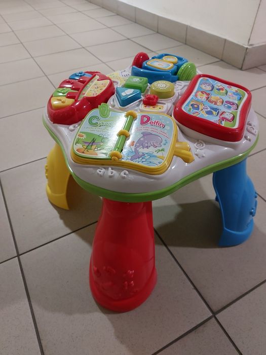 Stoliczek edukacyjny interaktywny Clementoni