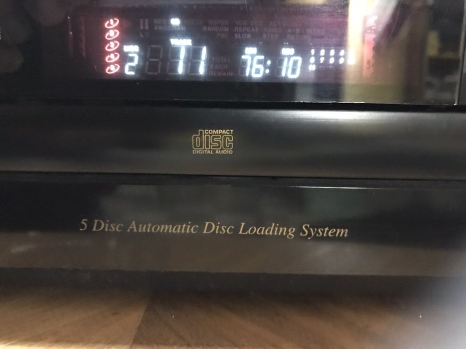 Leitor de CD Denon DCM 280