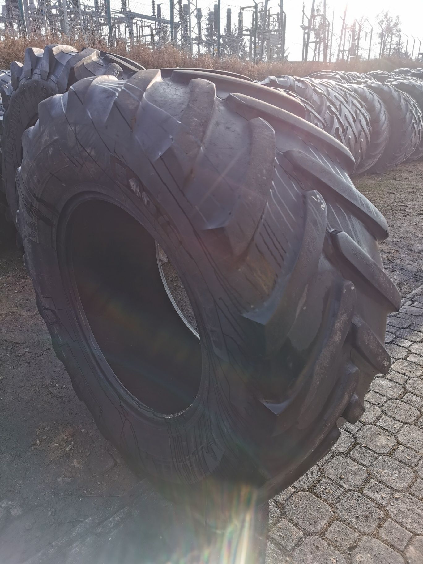 Para opon 540/65R28 142D Michelin MultiBIB #