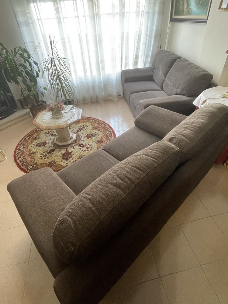 Sofas castanho escuro em excelente estado