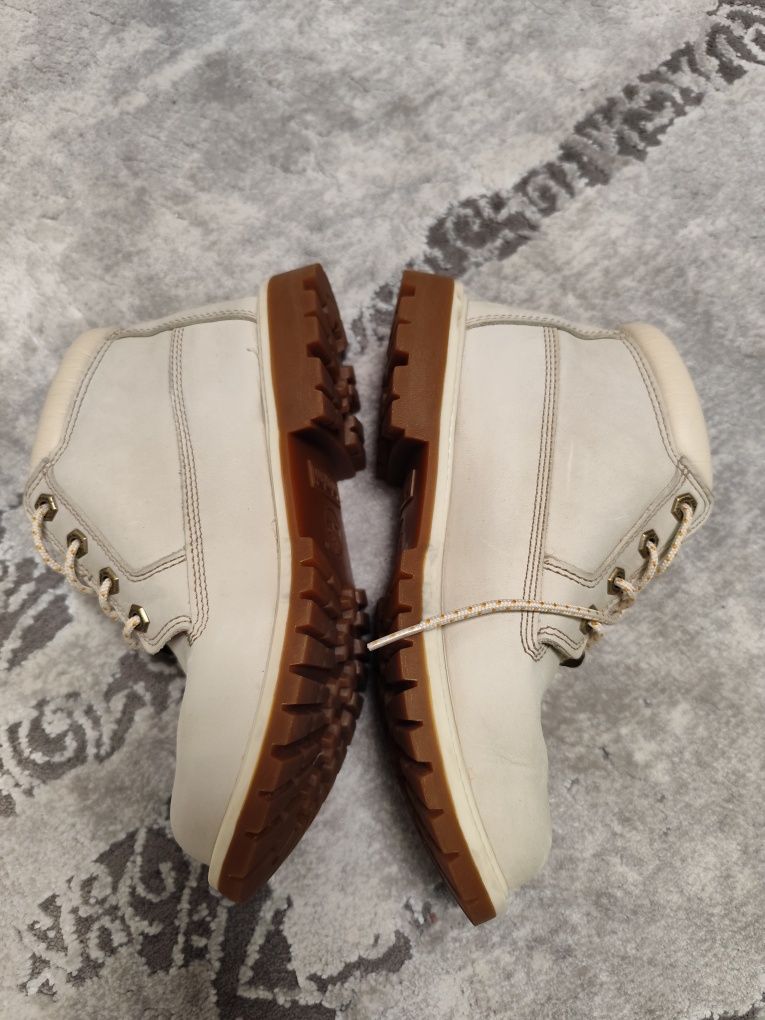 Buty trapery beżowe skóra naturalna Timberland 38 r.