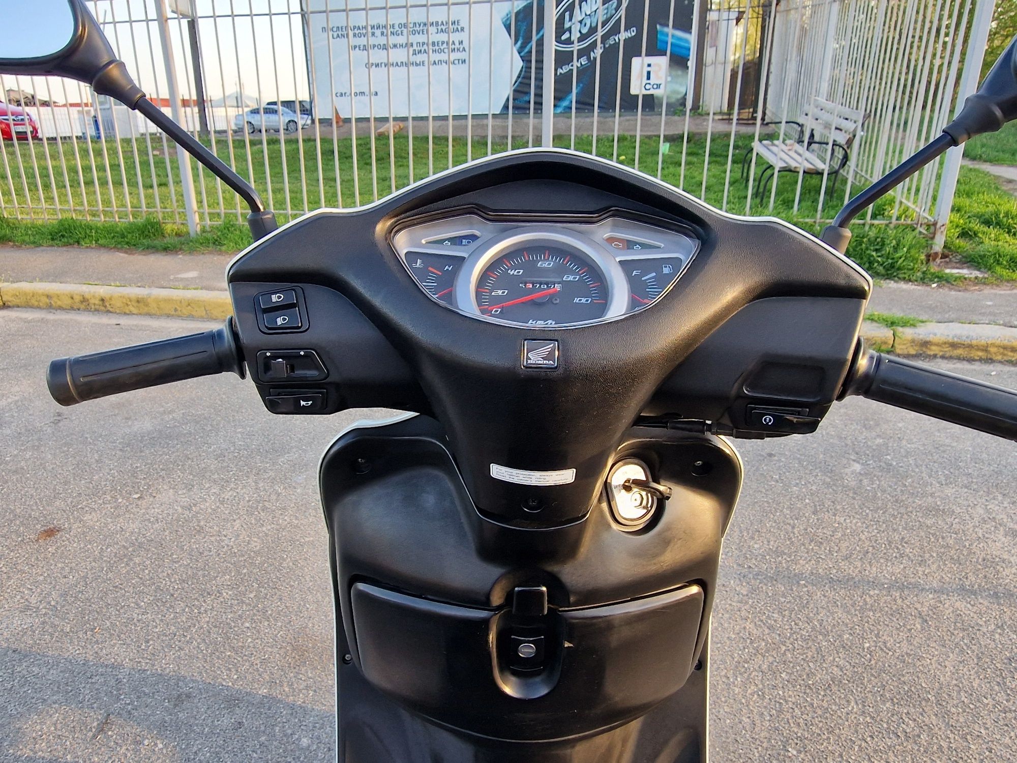 Honda lead 110 jf19
