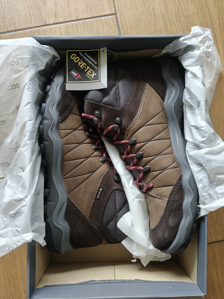 Nowe Buty outdoorowe męskie brązowe ECCO ULTERRA M MID GTX rozmiar 43