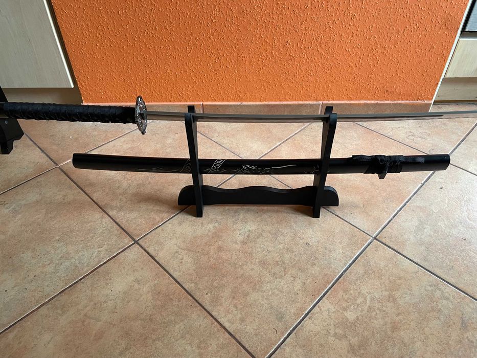 MIECZ katana z pochwą CZARNY SMOK + stojak HKS001-1
