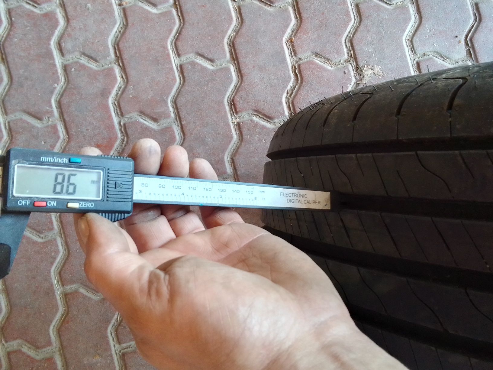 Opona letnia 225/55r18 GOODYEAR 2024r 8.5mm
