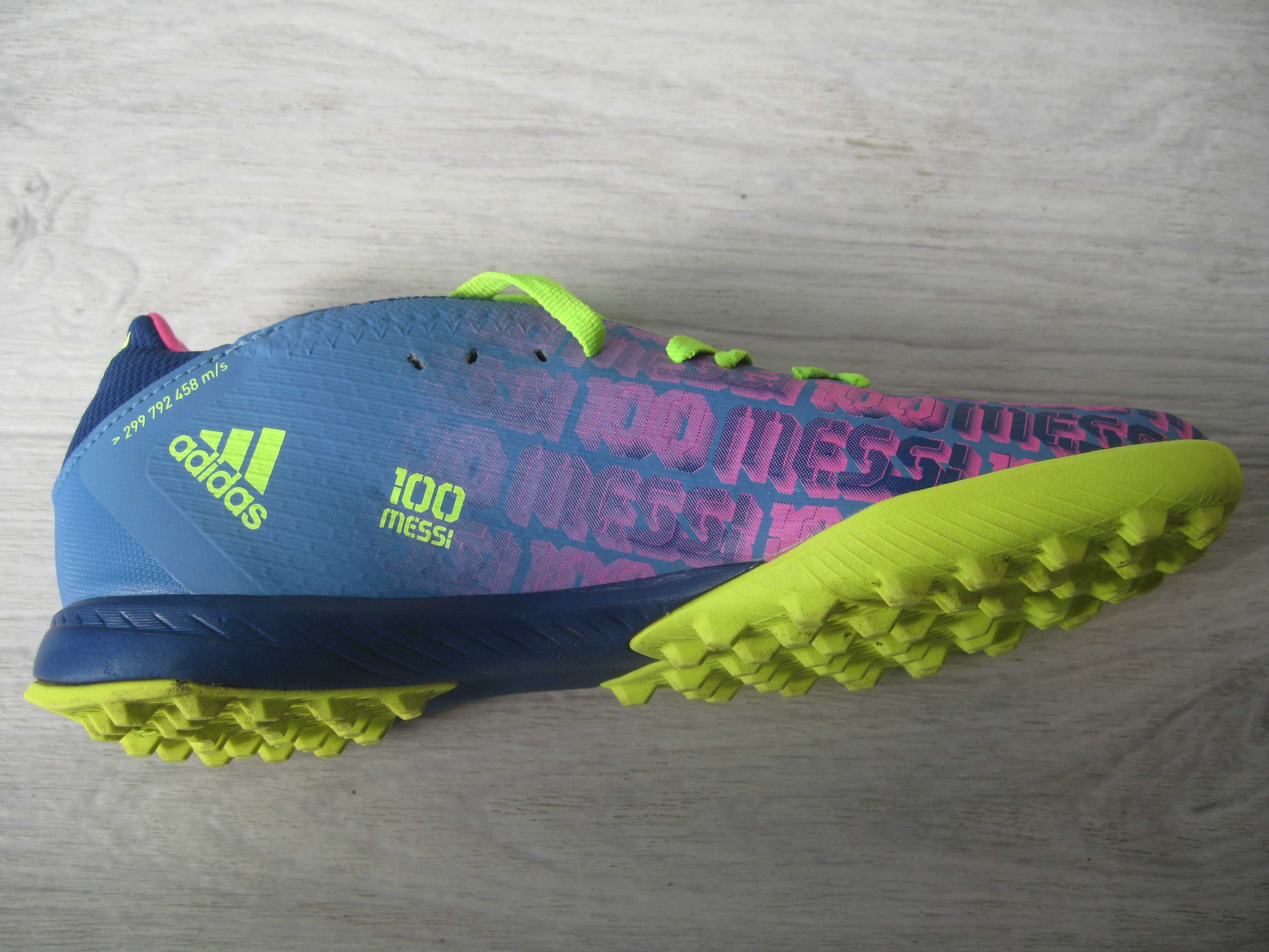 Продам сороконожки Adidas