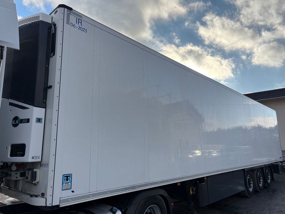 Schmitz Cargobull  FP 60, TK SLXi 300, doppel, podnoszona oś