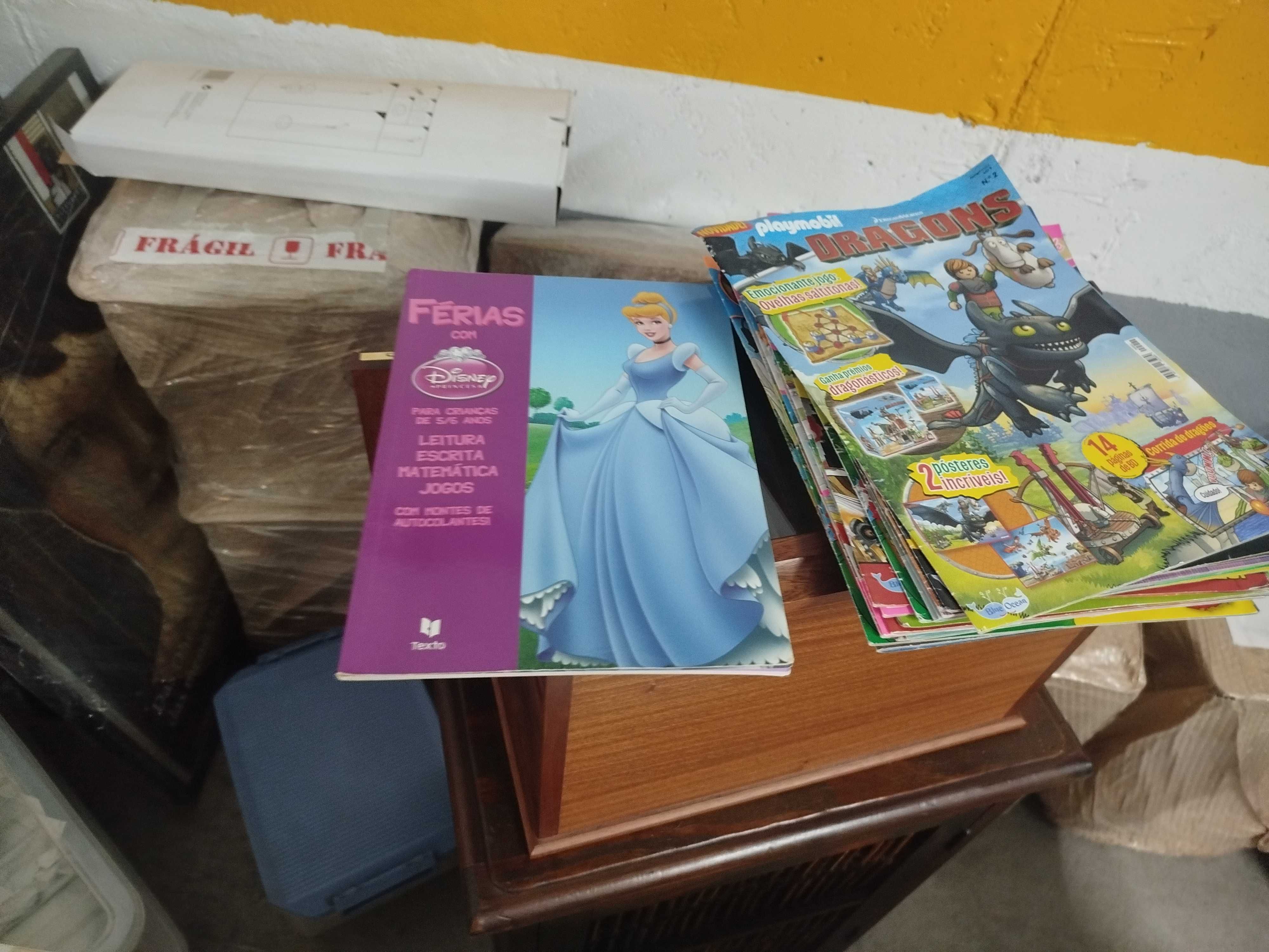 Vendo livros variados 8