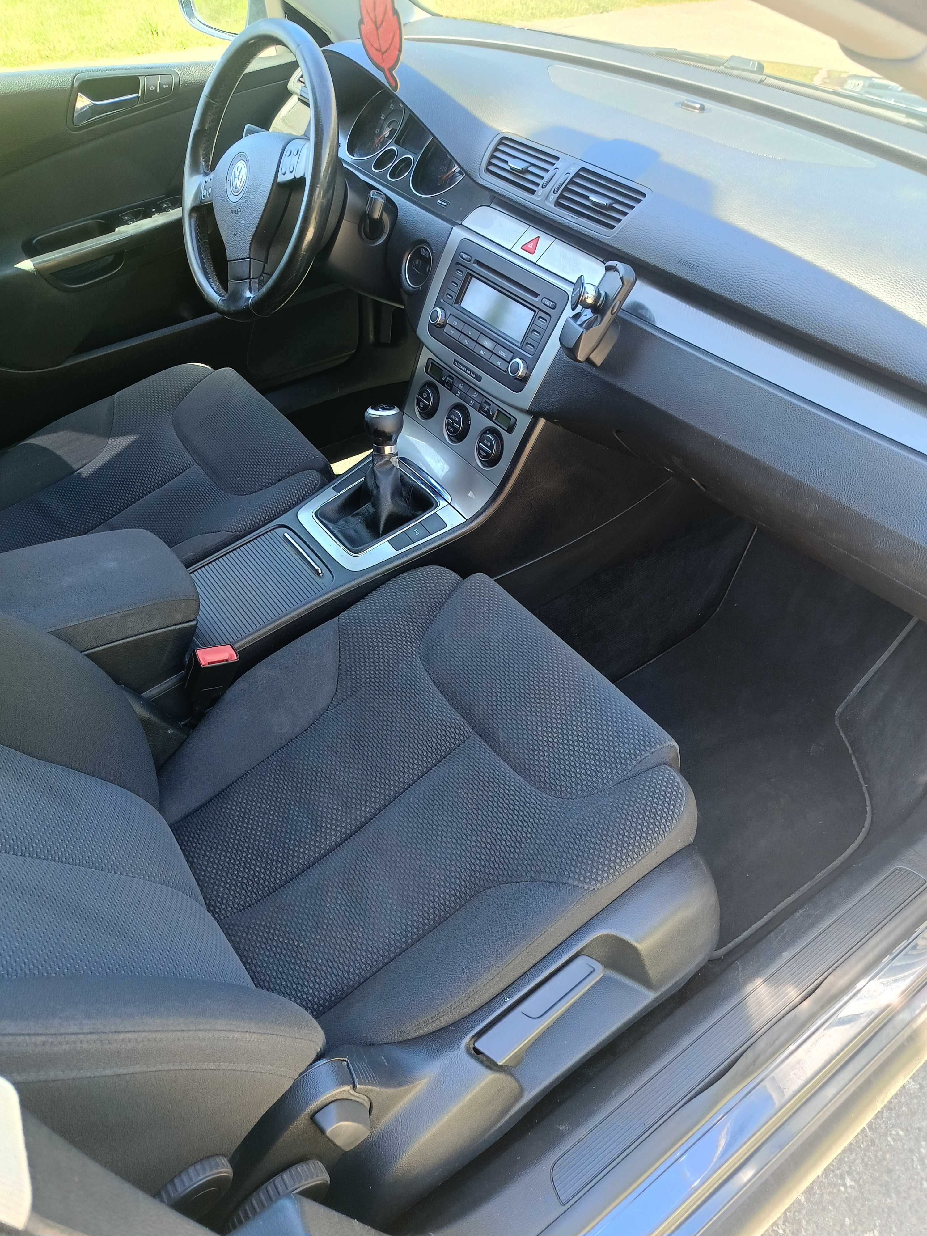 VW Passat B6 1.6 Benzyna