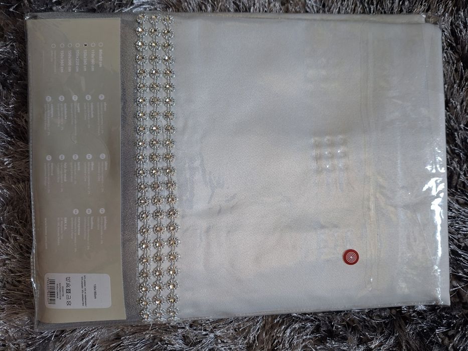 Srebrny obrus z cekinami home you nowy 130x180