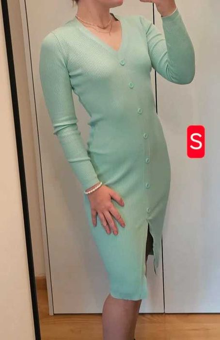 Sukienka zimowa Zielona miętowa sweterkowa