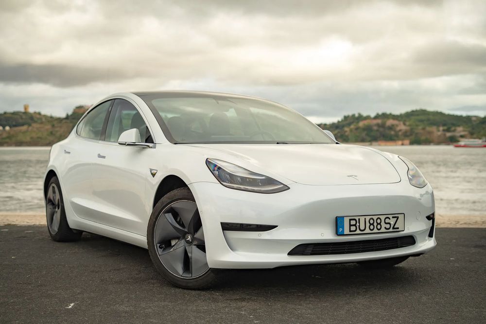 Tesla Model 3 Standard Range Plus RWD