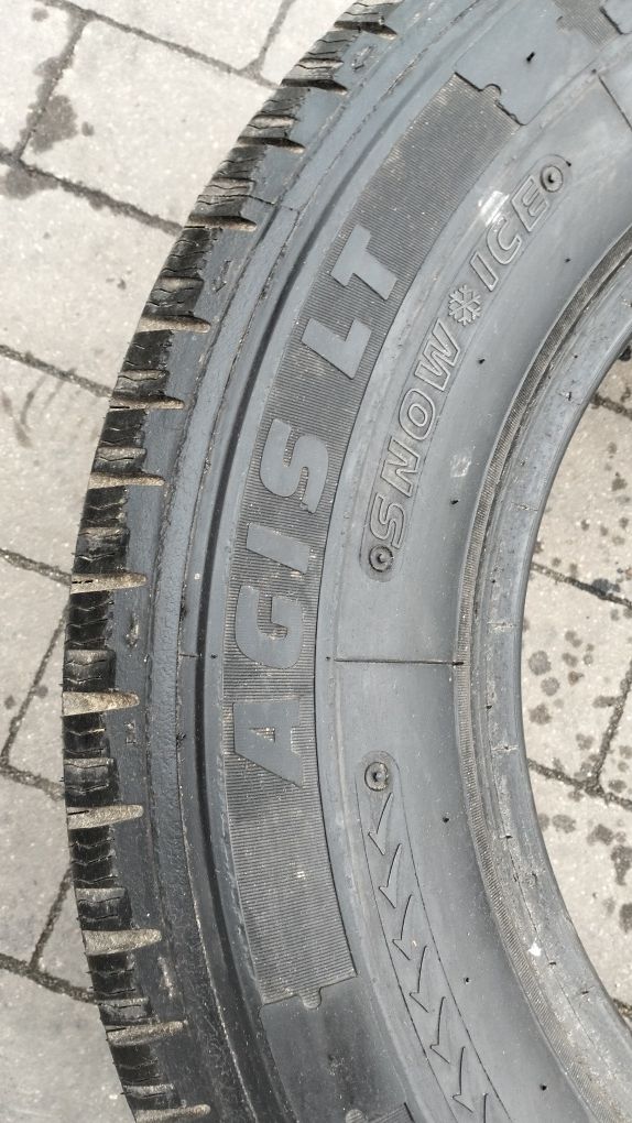 235/65R16C opona bieżnikowana pojedynka