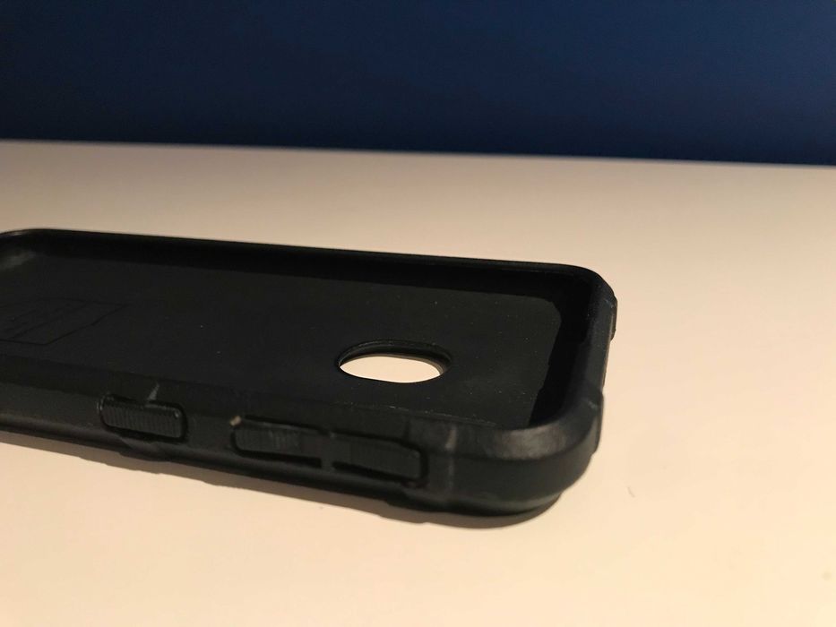 Etui na telefon komórkowy